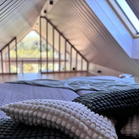 Villa Sadama With Private Mini *