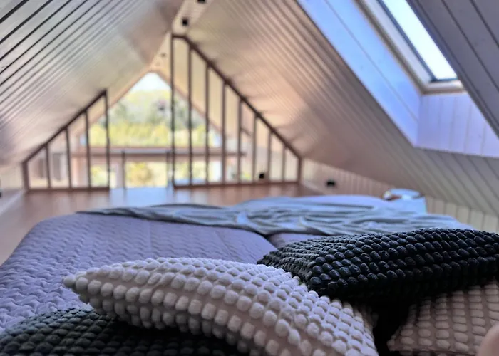 Villa Sadama With Private Mini *