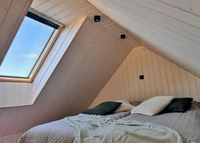 Villa Sadama With Private Mini