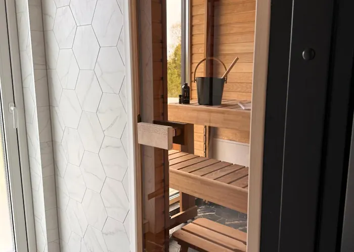 Sadama With Private Mini Villa *