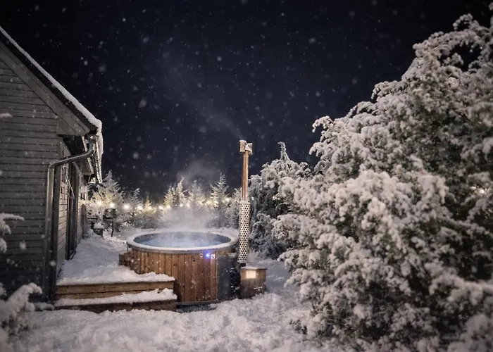 Sadama With Private Mini Villa